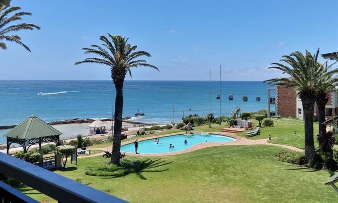 Summerstrand Apartment | Blue Views Ocean at Brookes Hill Suites