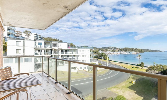 Nelson Bay Apartment | Blue Vista,9,13 Victoria Parade - Studio with stunning water views and air conditioning