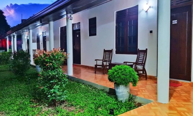 Mahasenpura Hotel | Blue Water Lily Yala