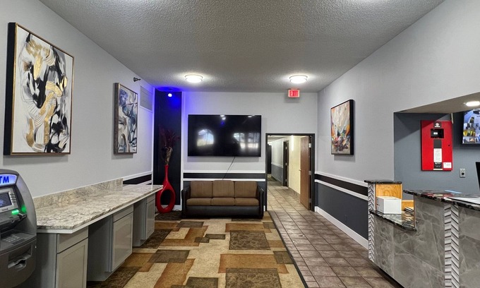 Eagan House | Blue Way Inn and Suites Eagan - 1 King Bed Studio Suite Non Smoking