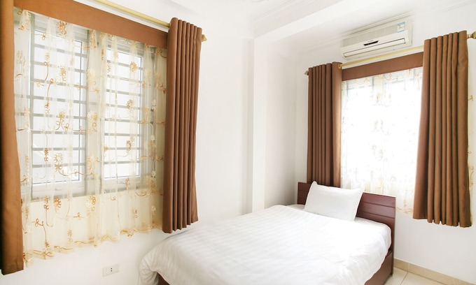 Hang Trong Hotel | Bluebell Hotel