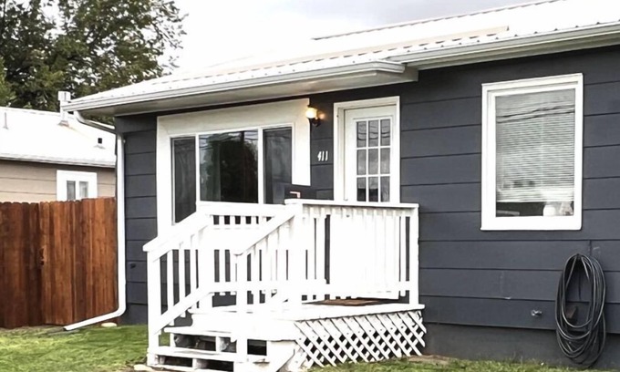 Great Falls House | Bluebird House - Extended Stay
