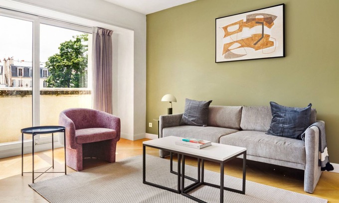 Passy Apartment | Blueground | Passy, balcony, near market