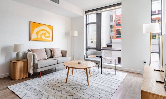 Downtown Berkeley Apartment | Blueground | S. Shattuck, AC, nr UC Berkeley
