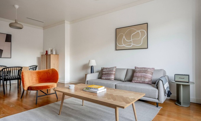 Santo Antonio Apartment | Blueground | Santo António, pool, fully furnished