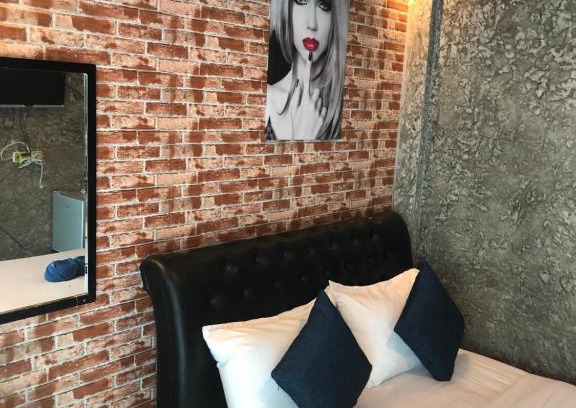 Rayong Apartment | Bluemoon 10 guests Home