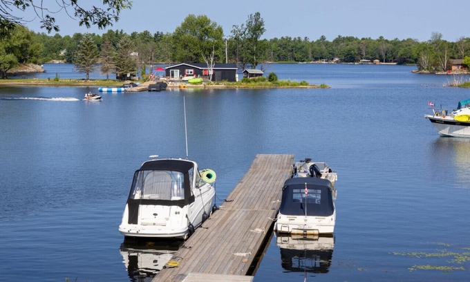 Honey Harbour Cabin | Bluewater Lodge Rocky Crest Cabin