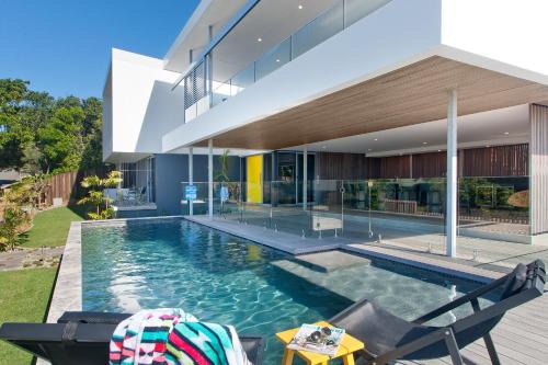 Sunrise Beach House | Bluey's Beach House - 5 Bedroom