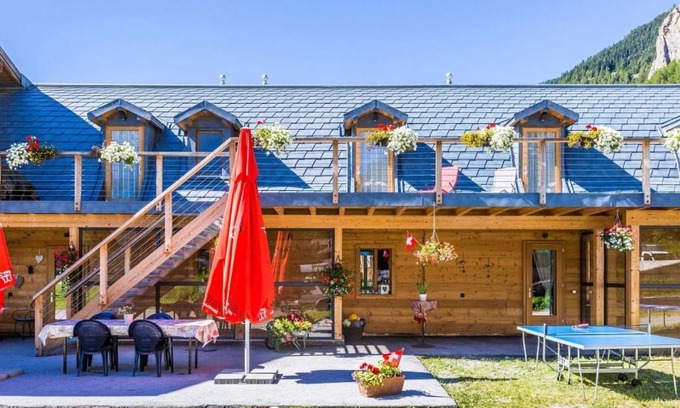 Evolene Bed & Breakfast | Bnb la Péniche