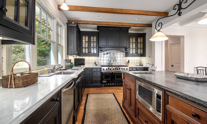 Harbor Springs House | Boardwalk Beach House