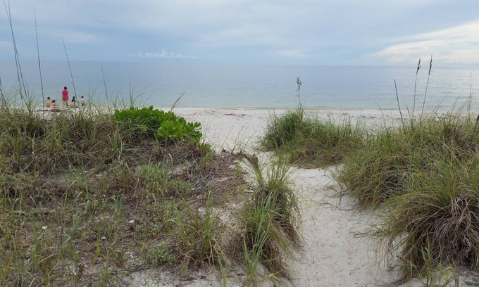 Englewood Condo | Boardwalk by the Beach