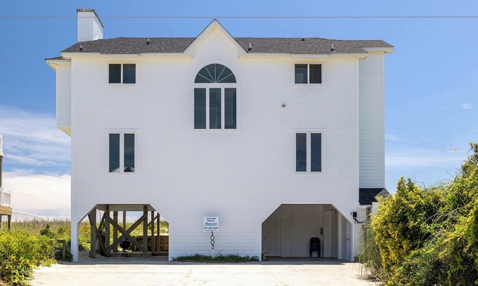 Emerald Isle House | Boardwalk, Oceanfront House in Emerald Isle, NC!