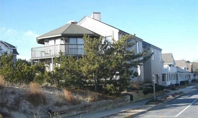 South Rehoboth House | Boardwalk Stunner! Wake up to the Ocean