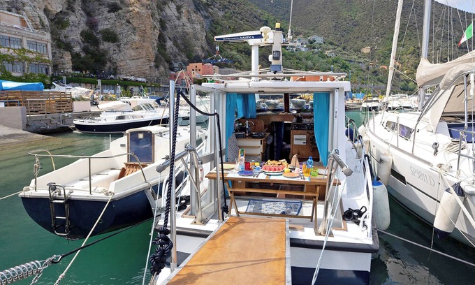 Alassio Boat Rental | Boat 'Aloha Jak's' with Sea View, Wi-Fi and Air Conditioning