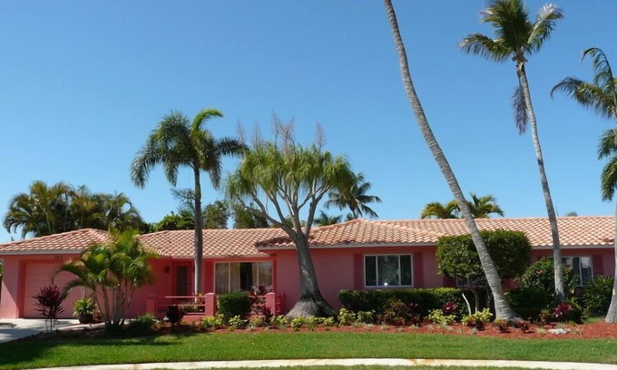 Marco Island House | Boater’s getaway w/ direct access to the Gulf of Mexico & hot tub