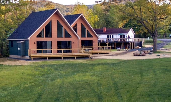 Mayfield Cabin | Boathouse Sacandaga Lake It doesn’t get any better