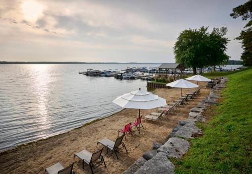 Bobcaygeon House | Bobcaygeon Shores Cottage Resort