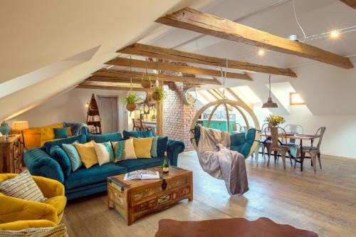 Prague 1 Apartment | Bohemian Chic 2 Bedroom 2 Bathroom Loft with Hanging Chair