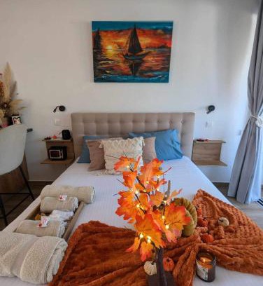 Paphos Apartment | Bohemian Rhapsody