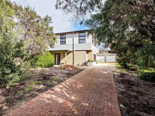 Augusta House | Bonnie View - Upstairs Studio Retreat for two