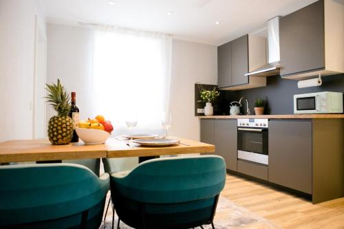 Sankt Augustin Apartment | bonquartier - LUXAPT#5 Gemütliches, stilvolles Apartment mit Self Check-In, voll ausgestatteter Küche, Klimaanalage & Parkplatz