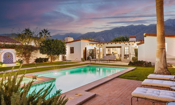 Araby Commons House | Book a Fall Getaway Today! Modern Palm Springs Home with Pool and Hot Tub!
