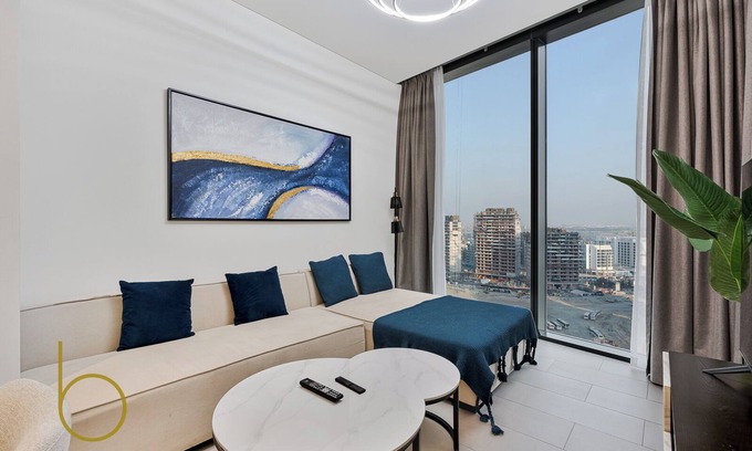 Dubai Apartment | Bookable - 2 Bedroom Sobha Waves, Sobha Hartland