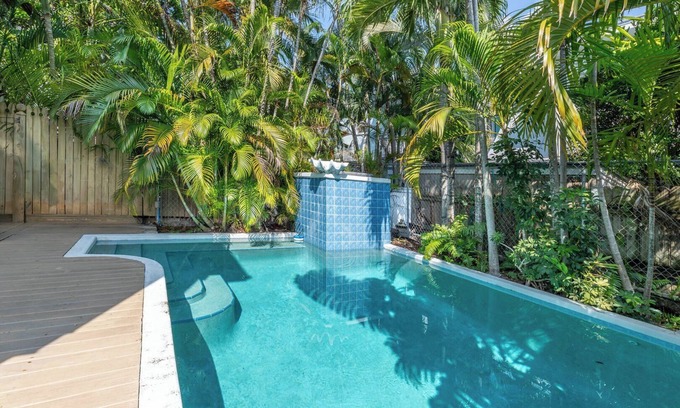 Meadows House | Boomerang Boathouse in Key West