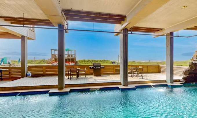 Port Bolivar Resort | BORA 304 Oceanfront BeachBungalow