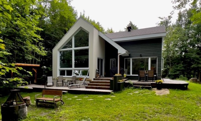 Mauricie Ski Chalet | Bord du Lac Chrétien Moteur Électrique Seulement