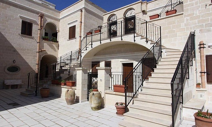 Diso House | Borgo Salino D: A characteristic and welcoming apartment in the characteristic style of the Apulian countryside, with Free WI-FI.