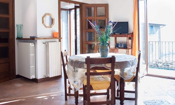 Cremia Apartment | Borgo VIII - 2 Bedrooms. apartment - Sleeps 4
