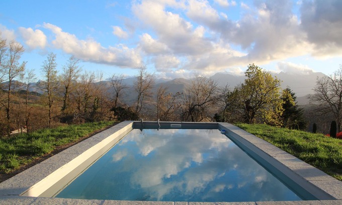 Piazza al Serchio House | Borsigliana Holiday Home - private pool. Unique location with stunning views