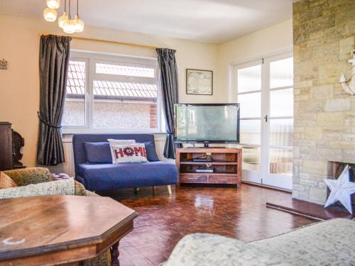 Kingsgate House | Botany Bay Bungalow
