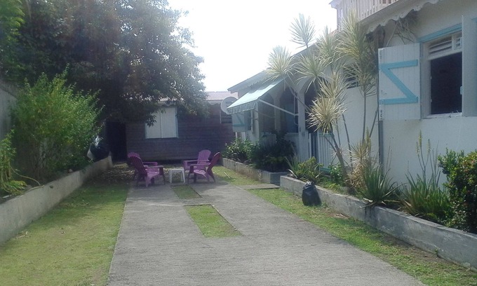 L'Houezel Apartment | Bottom of Villa up to 5 people near the beach
