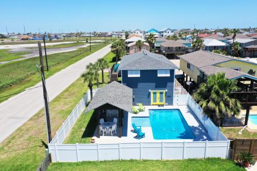 Leeward Sands House | Boujee Pelican by AvantStay PoolGame RoomViews