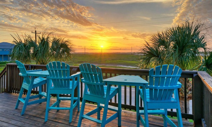 Leeward Sands House | Boujee Pelican, Pool, Views, Fun Room