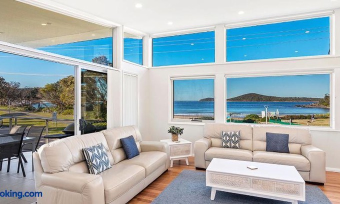 Fingal Bay House | Boulder Bay Rd 1/2 - Fingal Bay