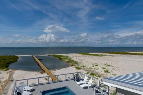 Dauphin Island House | Bout Time