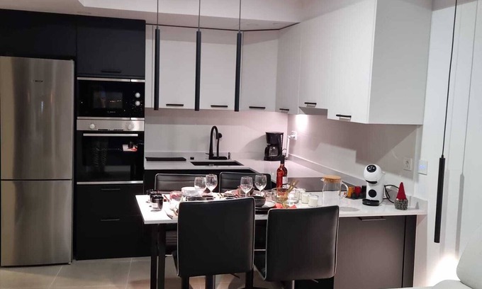 Sagunto Apartment | ¨Boutique H8¨ 30min. from VALENCIA, walk to Beach, SPA, Terrace Pool, Padel, Gym