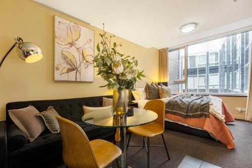 Melbourne Central Business District Apartment | Boutique Retreat in Heart of CBD Mobility-Friendly