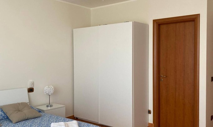 Montallegro Apartment | 'Bovo Marina' Room with Sea View, Shared Terrace and Air Conditioning