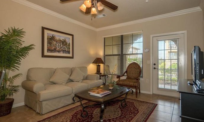 Davenport Apartment | Bp711cp Bella Piazza - Two Bedroom Condo