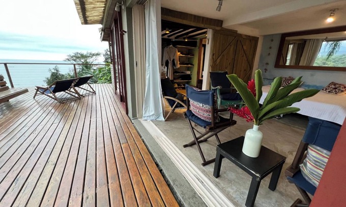 Barra do Sahy Cabin | Suite-Living Room with Sea View - Barra do Sahy
