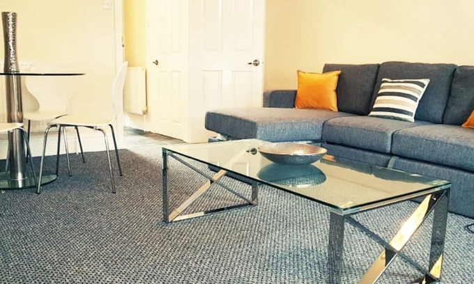 Clayton House | Bradford Hidden Gem - Free Parking