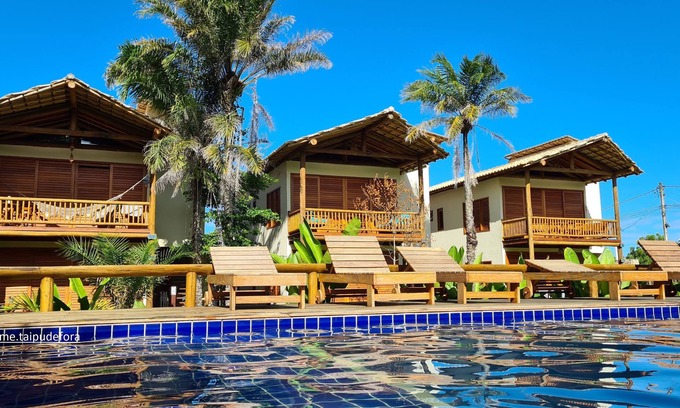 Barra Grande House | Brand new bungalow near Taipu de Fora beach, with swimming pool, jacuzzi and beautiful garden