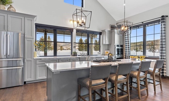 Victor House | Brand new modern mountain home with bright and spacious interior