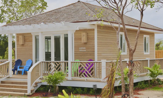 North Palmetto Point Villa | Brand New One-Bedroom Cottage with Full Beachfront Resort Privileges