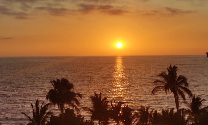 Emiliano Zapata Condo | BRAND NEW PENTHOUSE CONDO IN ROMANTIC ZONE - LISTEN TO THE WAVES