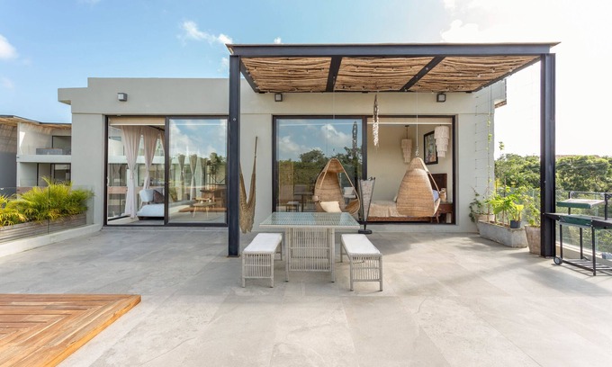 La Veleta Apartment | Brand New ☆ Studio PH Private Pool X17